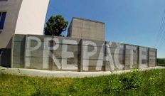 Imagen del muro de Zapad con una pintada que dice �perd�n�.