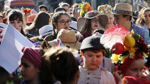 Desfile de carnaval del conservatorio de Ribadavia.En Ribadavia, el desfile de entroido combin disfraces y mucha msica. Estaba protagonizado por los integrantes del conservatorio