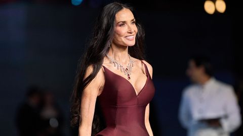 Demi Moore, impresionante de Prada