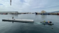 El nuevo pantal�n sostenible desarrollado por la UDC se bot� en enero en la r�a de Vigo