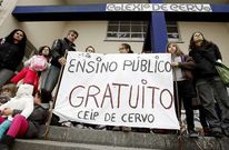 El CEIP de Cervo acoge desde principios de curso protestas para pedir comedor gratuito.