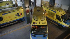 Chuac, ambulancias en la entrada de Urgencias