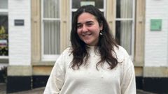 Iris Vilasánchez Pita, una coruñesa que dirige la residencia de Holyport Collage, en Londres