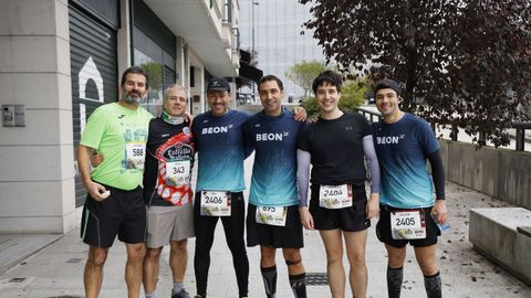 Los corredores antes de la salida de la carrera San Marti�o.