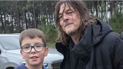 Adrin Lago pudo hacerse una foto con el actor estadounidense Norman Reedus, que da vida a Daryl Dixon