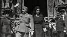 Visita de Francisco Franco y su esposa, Carmen Polo, a la iglesia de Santa Mara, San Sebastin