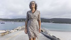 Josefa Brenlla, onte, en Laxe, a vila na que un ano despois a lembran pola s&uacute;a amabilidade.