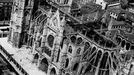  Fotograf�a de archivo (30-5-1966) que muestra una vista a�rea de la Catedral de Le�n despu�s del incendio desencadenado el d�a anterior.