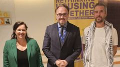 Arroxo y Miranda, con el comisario europeo de vivienda