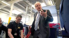 Boris Johnson, el pasado 22 de abril durante una visita a un centro de formaci�n en Burnley (Lancashire)