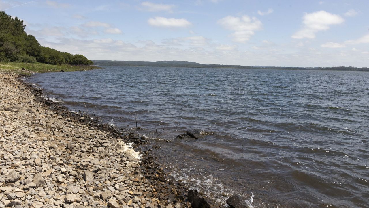 El agua embalsada sigue bajando, tanto Galicia-Costa como en la cuenca Miño-Sil