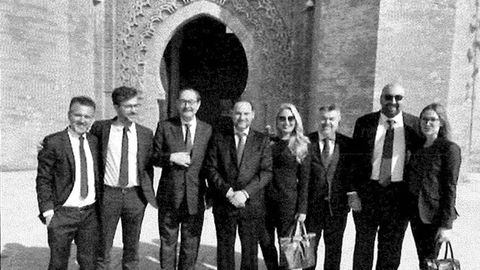 Jos Luis balos, entonces ministro de Transportes, en el centro junto a Santos Cerdn (tercero por la derecha) y Koldo Garca (segundo).