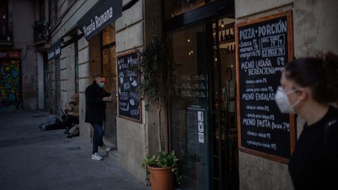 Locales cerrados por el coronavirus en Barcelona
