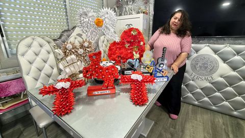 Las manos que dan brillo al recuerdo de los muertos