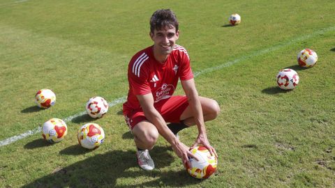 Gorostidi posando para la entrevista tras una sesi�n de entrenamiento en A G�ndara.