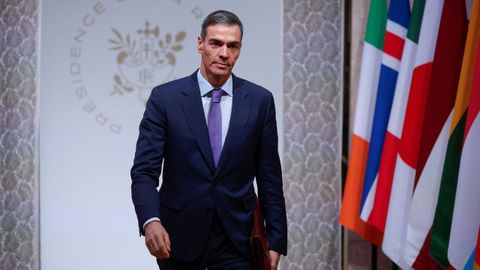 Pedro S�nchez, este martes, en la reuni�n