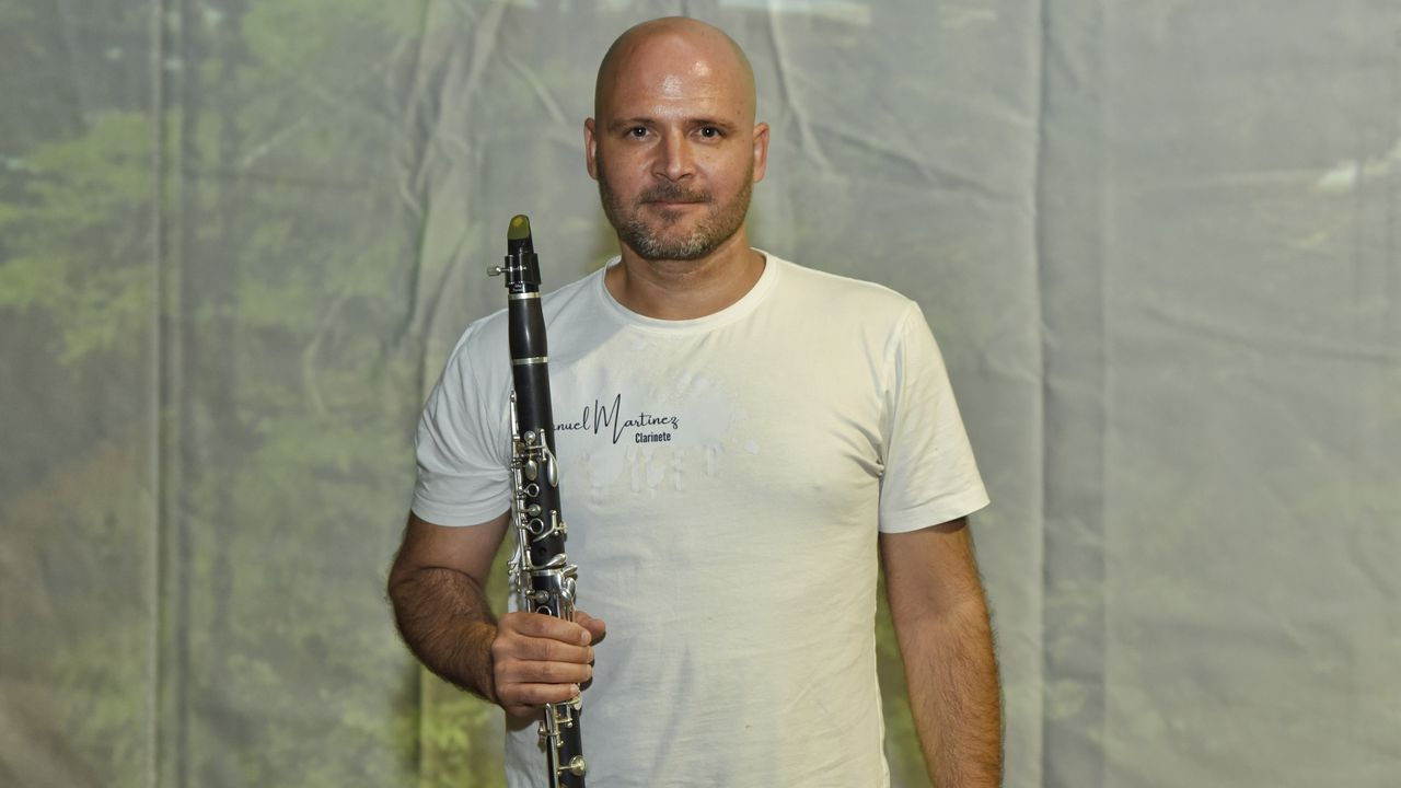 La música de clarinete llena ya las aulas del Auditorio lalinense