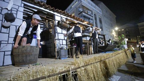 Sulfatadoras y recipientes de vendimia en el carro que recreaba la recolecci�n