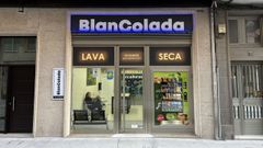 El local se sit�a en la R�a Montevideo.