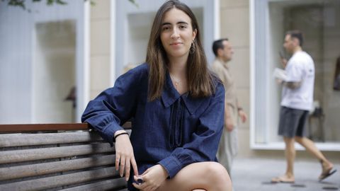 ALBA NEIRA, ORGANIZADORA DE DEBATES.