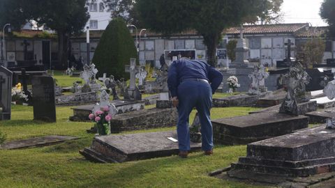Todos los Santos en el cementerio de Catabois, Ferrol