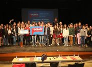 Estudiantes participantes en la final del Club do Debate. 