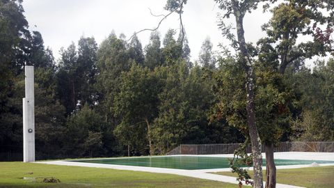 La piscina municipal de O Couto, a la espera ahora de la recepción de las obras.