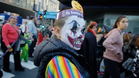 Procesi�n de la Santa Compa�a con ni�os de Sama�n / Halloween