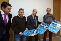 Matilla, Ruiz, Simarro y Bri�n, momentos antes de presentar la prueba a los medios. 
