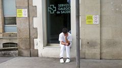 Las personas a las que les falta alguna dosis de la vacuna contra el covid tienen que solicitar la cita en Sergas M�bil para acudir a los hospitales