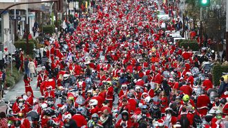 Imagen de archivo de la papanoelada motera, que cada año congrega miles de personas en Vigo