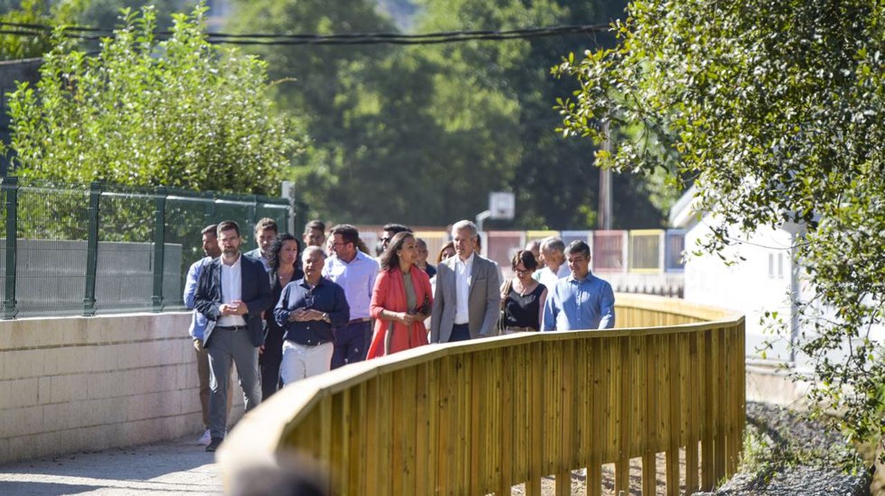 Marín retira la red de saneamiento del Lameira y crea un paseo fluvial