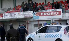 La expulsi�n de tres jugadores del Portonovo, tras lo que da�aron el vestuario, marc� el partido.