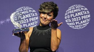 Sonsoles nega, co premio Planeta.