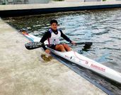 El palista boirense en la embarcaci�n cedida por el alcalde en Polonia