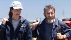 Brbara Lennie y Antonio de la Torre, en un fotograma de Los Tigres.