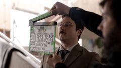 Aar�n Porras en un momento del rodaje de �Animal�, la serie de Netflix protagonizada por Luis Zahera en la que interpret� a un abogado