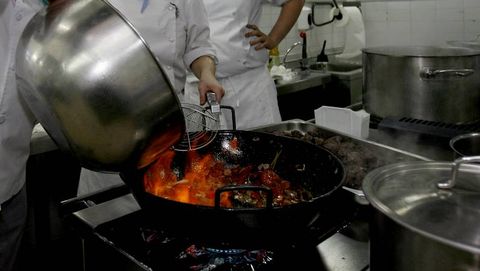 Sectores como la hosteler�a o el comercio marcan tendencias en el paro de A Mari�a, creando empleo en temporadas altas, como verano, navidades o Semana Santa