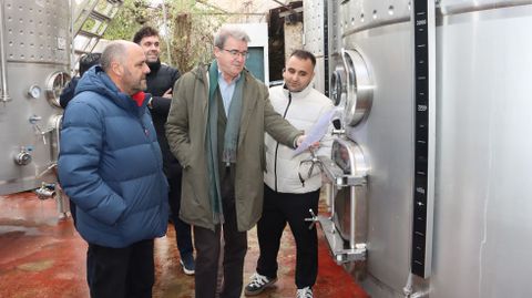 Manuel Pardo durante su visita a Pazo de Valdeconde en Ver�n. 