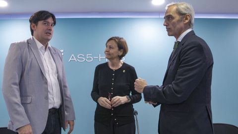 Borja Snchez, Carmen Moriyn y Jacobo Cosmen, en la presentacin del Centro de Innovacin de Alsa