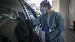 Cada d�a se realizan en el hospital de Barbanza decenas de pruebas PCR para detectar nuevos positivos