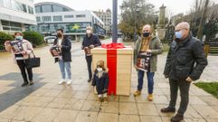 La urna est� instalada en el centro de la Praza 