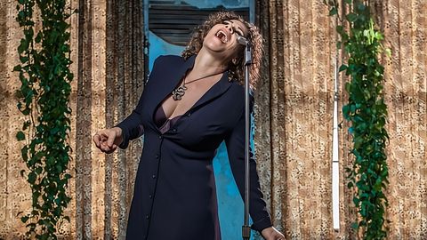 La artista interpreta en directo un repertorio que es, en realidad, un recorrido por la historia de todas las msicas norteamericanas.