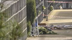 Los ata�des fueron sacados de los nichos y abiertos en el cementerio de Casti�eiras