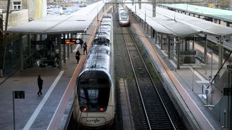 La estaci�n de Santiago, este viernes, pr�cticamente vac�a