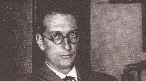 El gran poeta de Lugo. La urbe amurallada es el universo desde el que escribe Luis Pimentel (1895-1958), que escuchaba los fusilamientos de sus vecinos desde su casa, en la calle Bispo Aguirre.