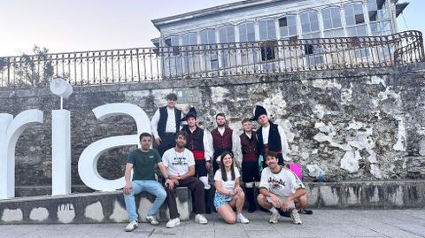 La guía Silvia Mondelo, durante una «Camiñografía», junto a Pepe y Lucas y Axeigo, dentro del Ultreia et Suseia de Sarria