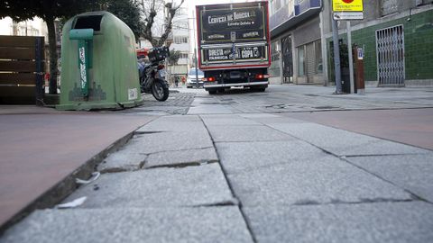 DESTROZOS Y DENUNCIAS EN LA CALLE ROMERO ORTIZ