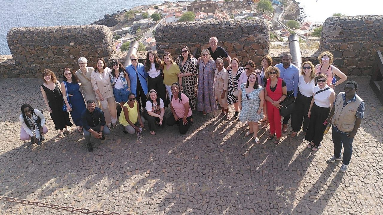 María Lago aboga en Cabo Verde por «tecer redes» para reforzar el papel de la mujer en la política local