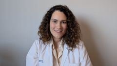 La médica interna residente de familia Gabriela Fernández Berardi, que está reforzando el centro de salud de Vilagarcía
